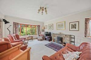 Sitting room- click for photo gallery